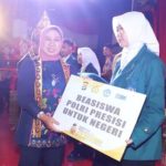Rektor Unila & Wakapolri Kompak Bagikan Beasiswa Presisi Kepada Mahasiswa