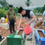 Di tengah Padatnya Jadwal Kampanye, Aries Sandi Sempatkan Berziarah Kemakam Mendiang Nenek Tercinta 