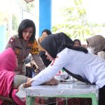 Momen jelang perayaan Natal 2024, Polres Pesawaran Berbagi Kebahagiaan dan Layanan Kesehatan Gratis untuk Yatim Piatu