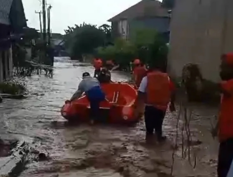 Setiap Hujan Bandar Lampung Jadi Langganan Banjir, Aksi Pejabat Kota Cuma Pencitraan?
