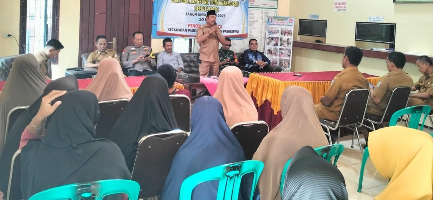 Pekon Sukaratu Salurkan BLT Dana Desa 2025 ke 30 Keluarga, Fokus Atasi Stunting dan Kemiskinan