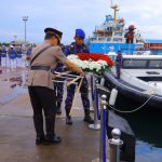Sat Polairud Polres Pesawaran Tabur Bunga di Laut, Hormati Jasa Pahlawan di Hari Bhayangkara ke-79