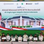 Menteri PKP Serahkan 1.975 Rumah Subsidi untuk Guru Ngaji dan Dai