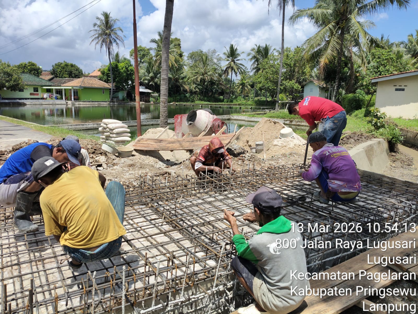 Bambang Irawan Marinir Bangun Gorong-gorong, Wujud Kepedulian untuk Warga Pringsewu
