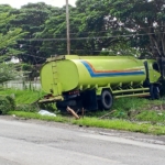 Tabrak Ayla Hingga Hantam Pagar dan Pohon, Truk Tangki Diduga Kerap Angkut BBM Ilegal dari Sungai Lilin