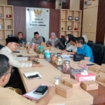 Pesangon PHK Dipermainkan, MCF Disorot: Korban Geruduk DPRD, Tuntut Keadilan dan Transparansi