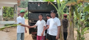 BUMDes Marga Jaya Gelar Lelang Kambing, Dorong Ekonomi Peternak Pekon Margosari