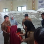 Bantuan Pangan Langkapura Disalurkan, Pemkot Bandar Lampung Bagikan 21 Ton Beras untuk 1.058 KPM