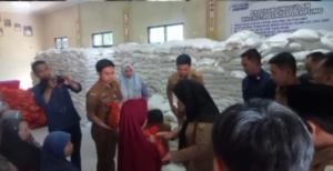 Bantuan Pangan Langkapura Disalurkan, Pemkot Bandar Lampung Bagikan 21 Ton Beras untuk 1.058 KPM