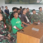 Nobar Bola Gembira: Koramil 421-09 Tanjung Bintang Pererat TNI dan Warga Lewat Kebersamaan