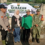 Gotong Royong Jalan Pramuka Perkuat Kepedulian Lingkungan di Kemiling Raya