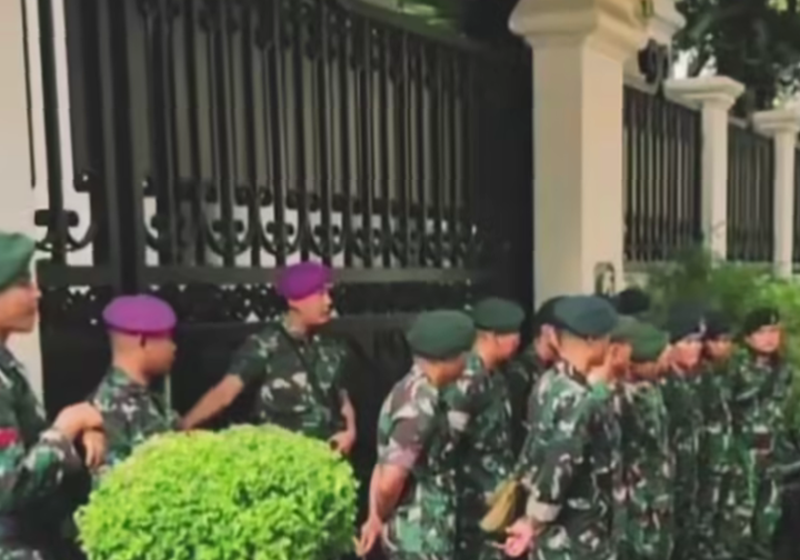 Rumah Jampidsus Dijaga TNI, Belum Ada Penjelasan Resmi soal Pengamanan Kediaman Febrie Adriansyah