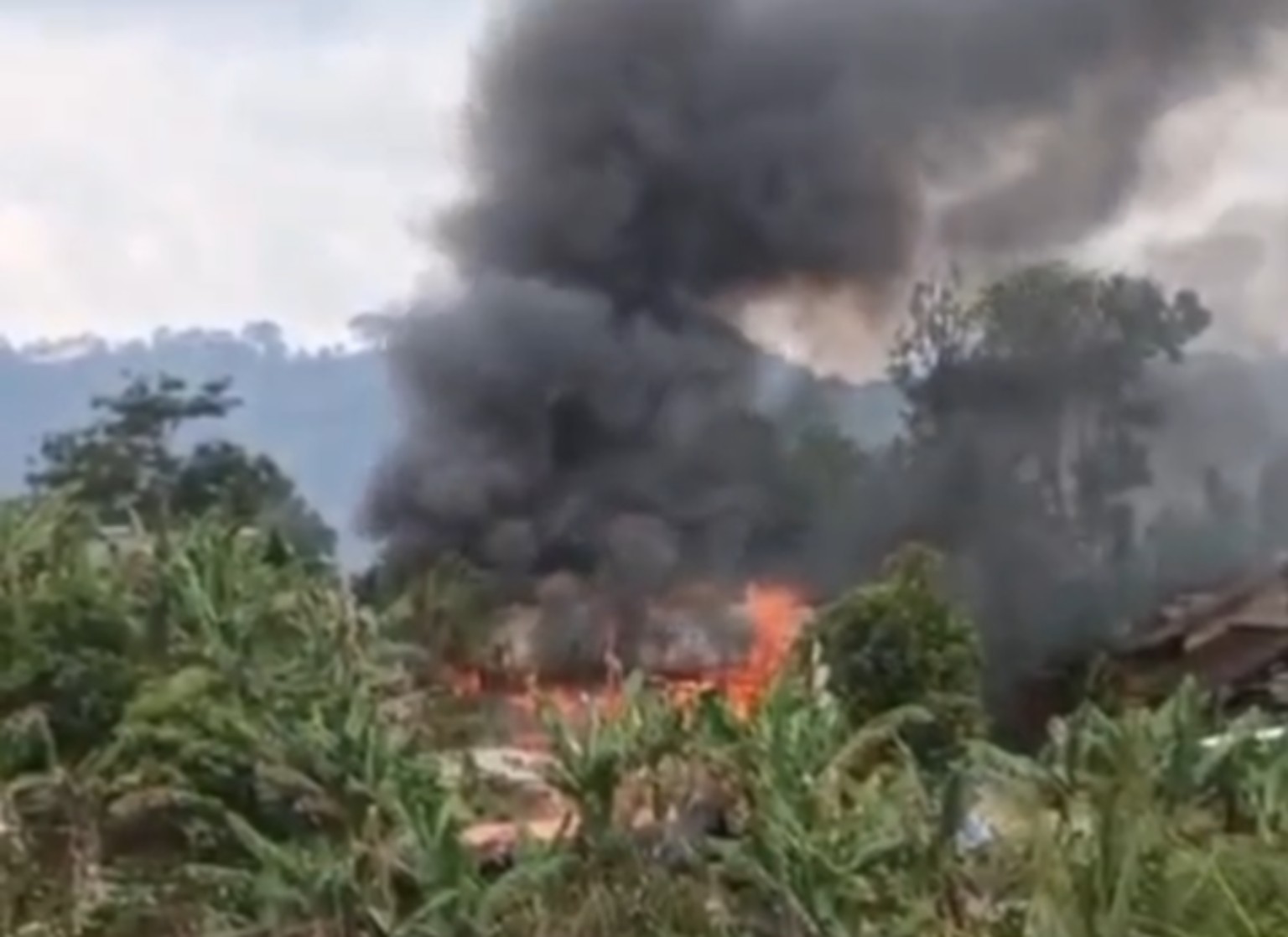Diduga Korsleting Listrik, Rumah Warga di Lampung Barat Ludes Terbakar dalam Hitungan Menit