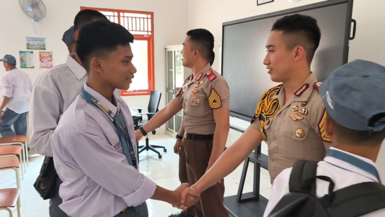Taruna Akpol Dampingi 73 Sekolah Rakyat, Polri Perkuat Karakter dan Kepemimpinan Generasi Muda