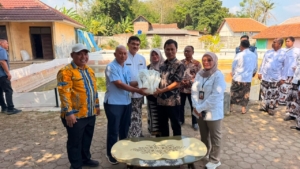 Budidaya Ikan Cirebon: Wali Kota Dorong Aset Daerah Jadi Sumber PAD dan Dukung Penanganan Stunting