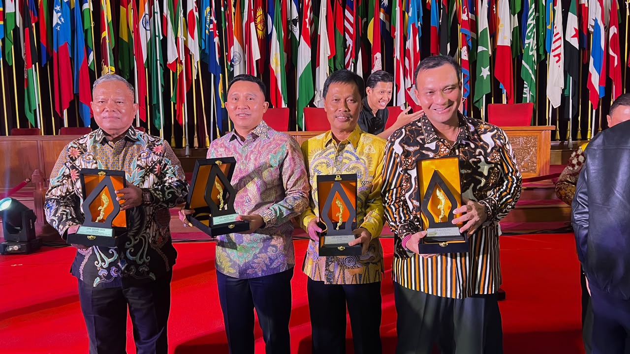 LPM Award 2026: Wali Kota Cirebon Raih Apresiasi Nasional atas Komitmen Pemberdayaan Masyarakat