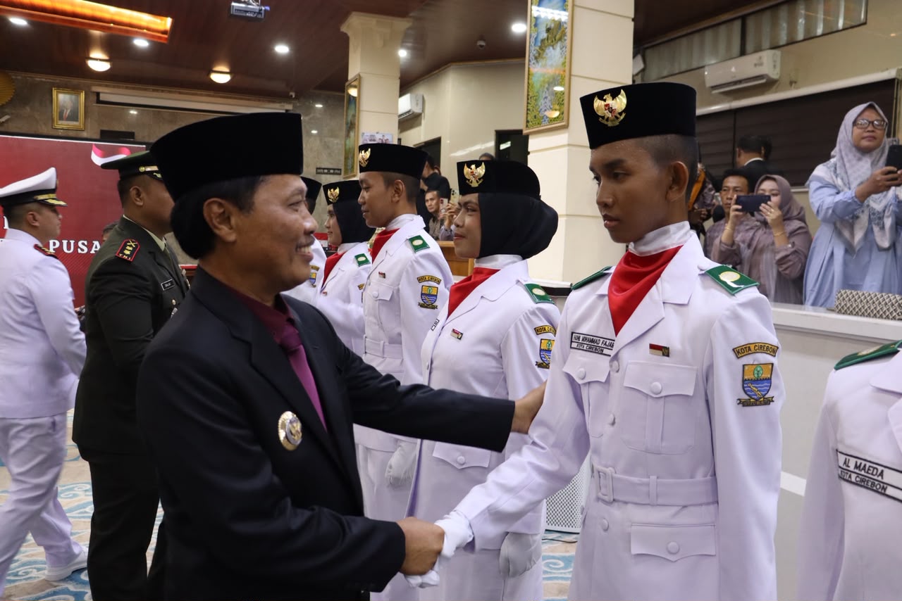 Paskibraka Kota Cirebon Dikukuhkan, Siap Emban Tugas Kehormatan HUT ke-81 RI
