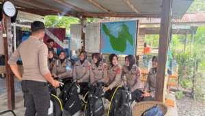 Polwan Sabang Promosikan Wisata Bahari Lewat Diving di Pulau Rubiah