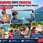 Debu Gunung Anak Krakatau, Bhabinkamtibmas Sambangi Warga Pulau Sebesi dan Bagikan Masker
