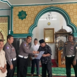 Jumat Berkah Ditlantas Polda Lampung: Bersihkan Masjid dan Salurkan Bantuan Sembako