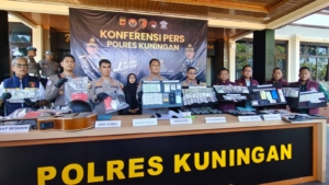 Narkoba Kuningan: Polres Ungkap 12 Kasus, 22 Tersangka Diamankan