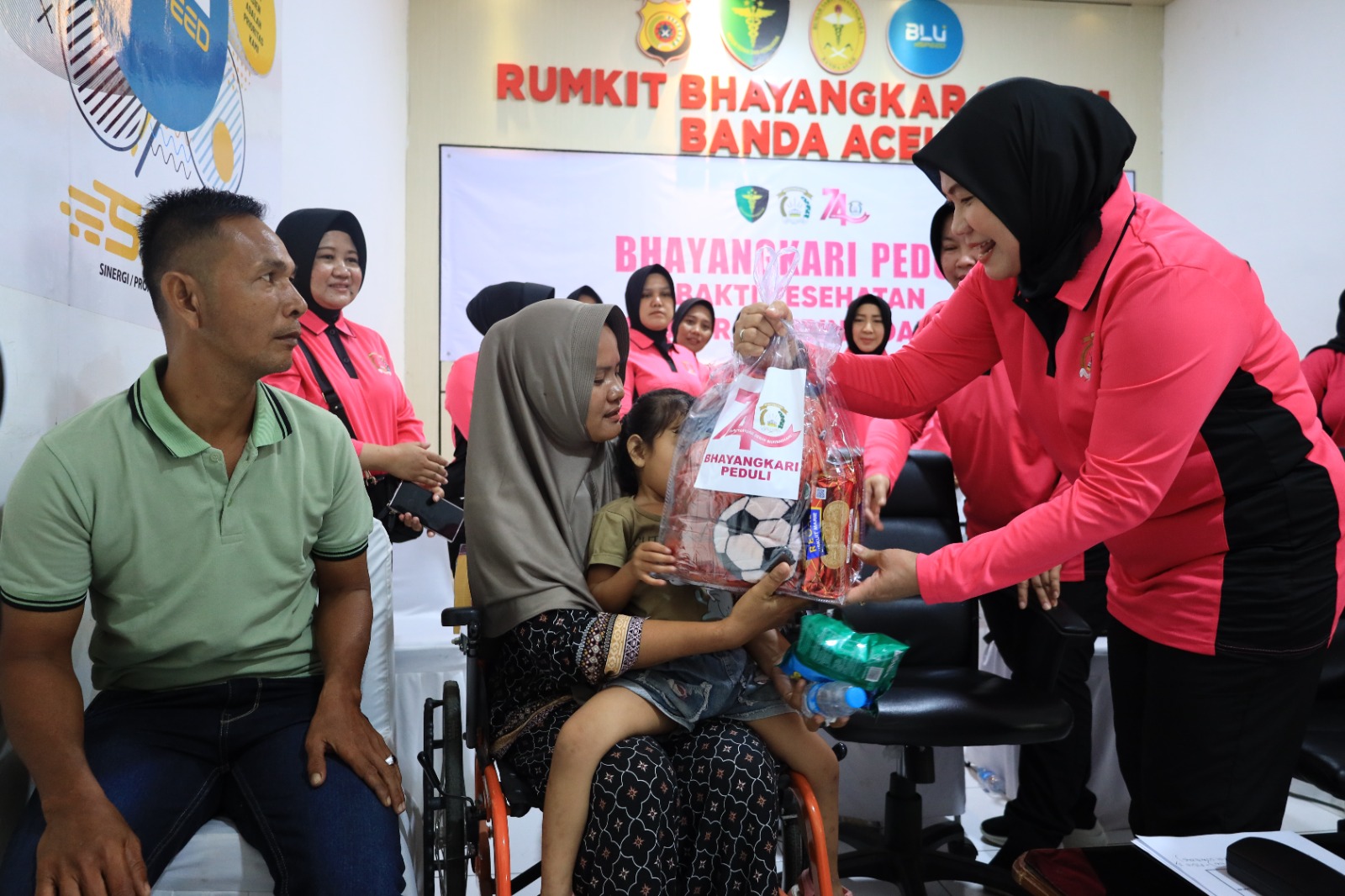 Bhakti Kesehatan Bhayangkari Layani 2.000 Warga Aceh Tamiang, 74 Nakes Turun Berikan Layanan Gratis